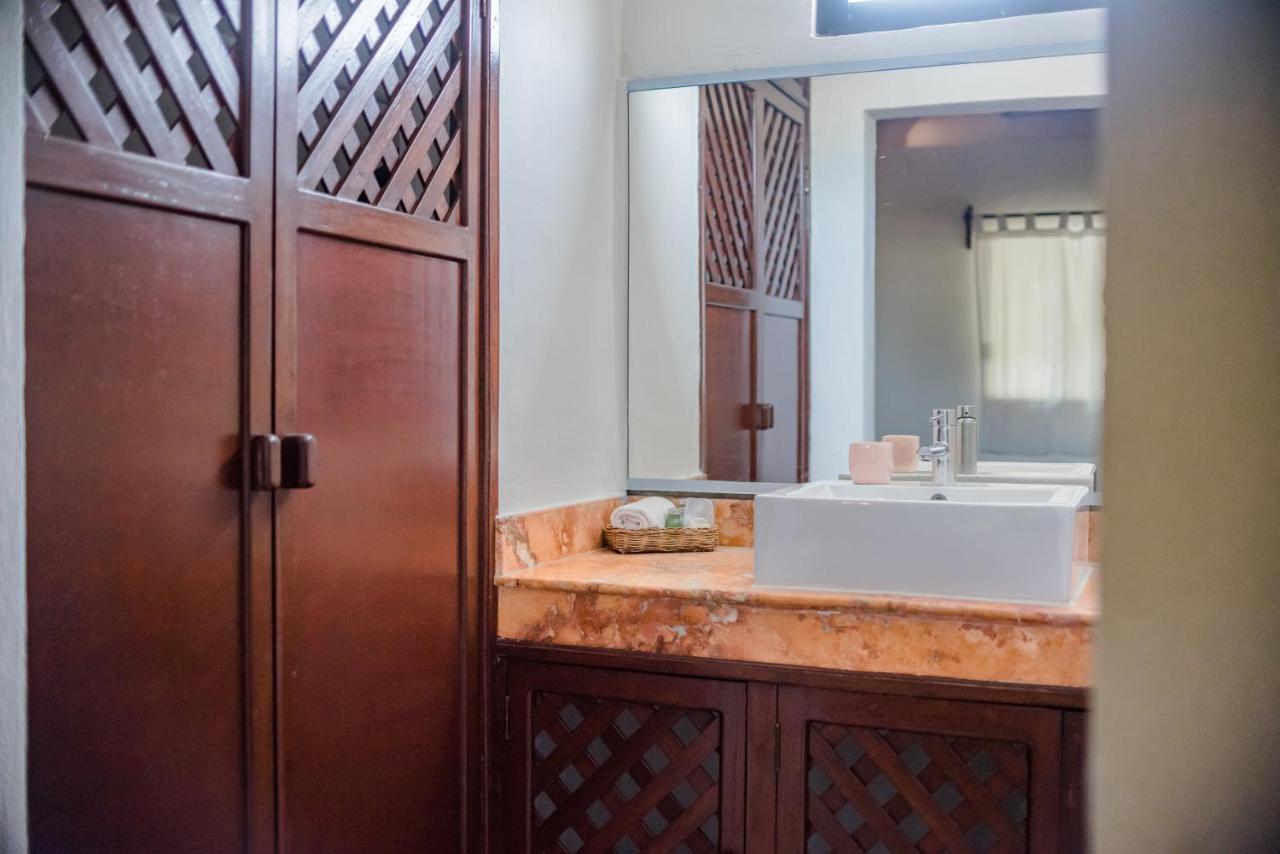 Poolside Suite,1234163921:JPEG