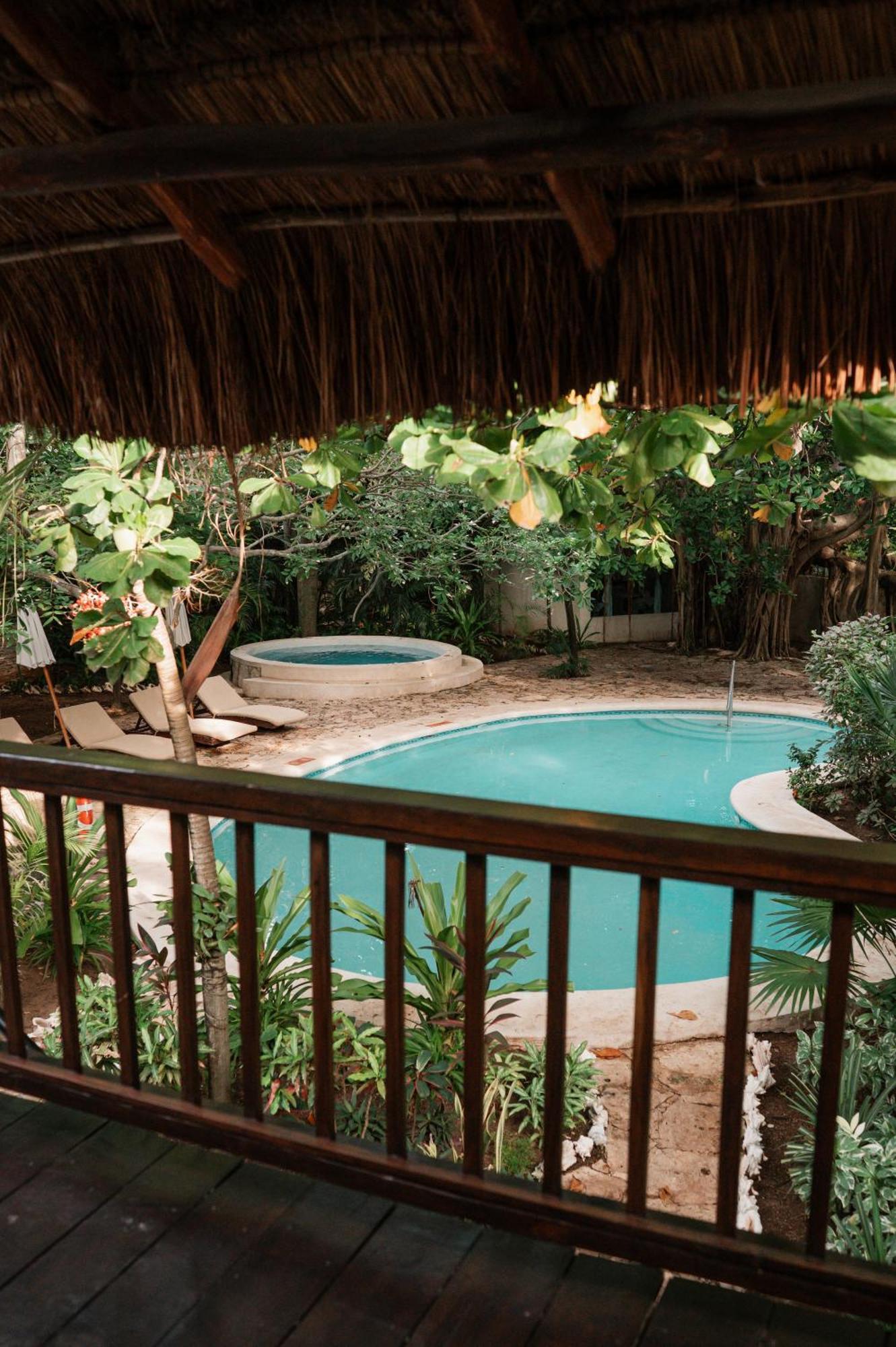 Master Suite Pool View,1730018652:JPEG